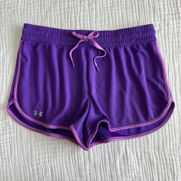 Under Armour purple semi-fitted mesh drawstring shorts size Medium -Elasticized - Picture 1 of 15